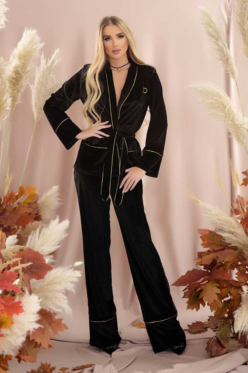 Костюм BLACK VELVET